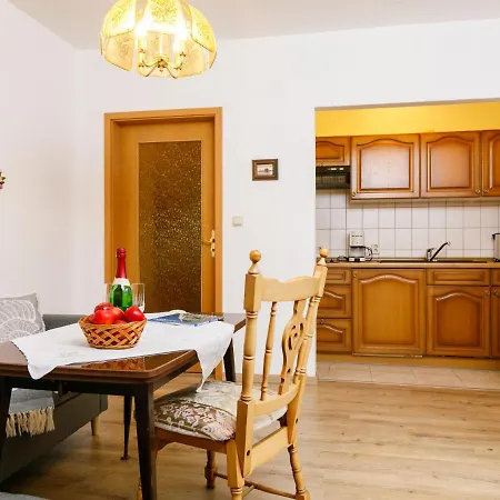 8 By Interhome *