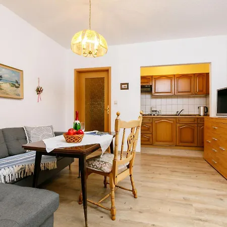 8 By Interhome 펜션 *